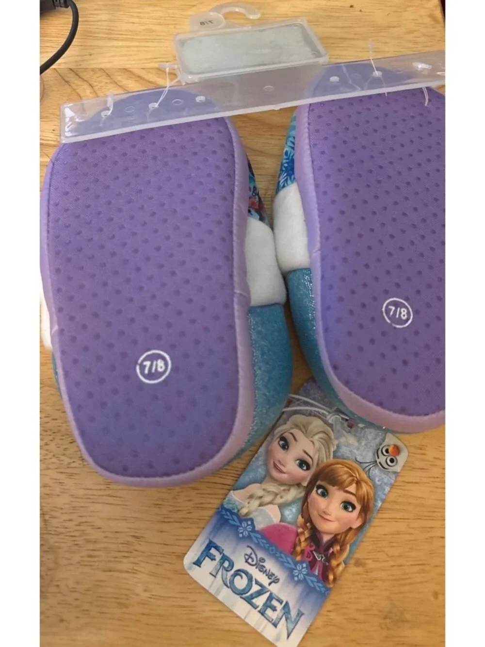 Girls Disney Frozen Slippers Size 7/8 Ana Elsa Design Plush Lining Non-Slip NWT